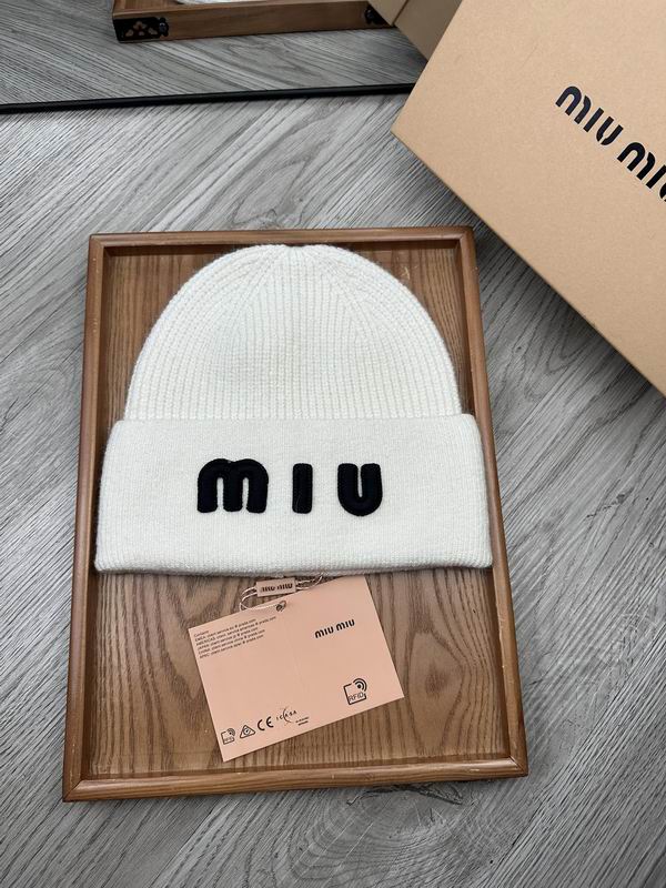 Miumiu hat dx (377)