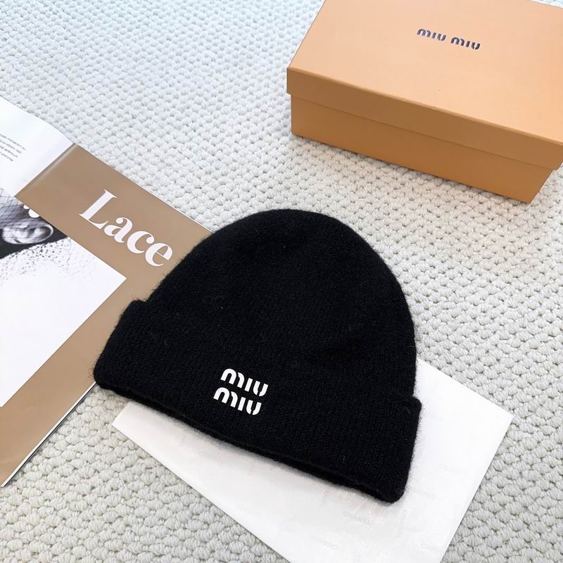 Miumiu hat dx (469)