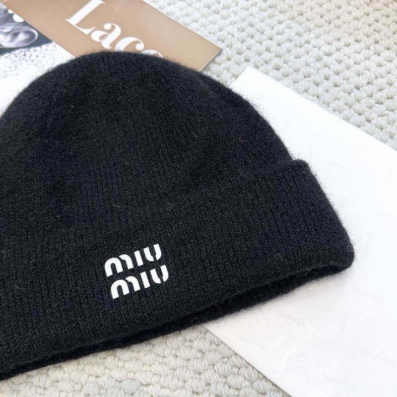 Miumiu hat dx (471)