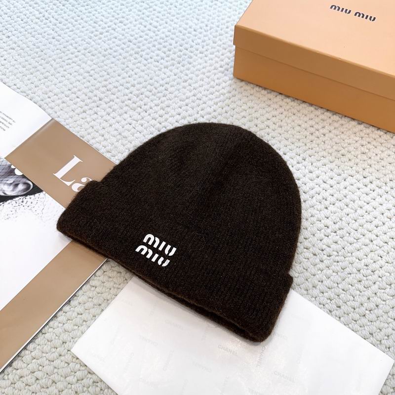 Miumiu hat dx (487)