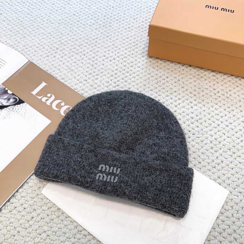Miumiu hat dx (496)