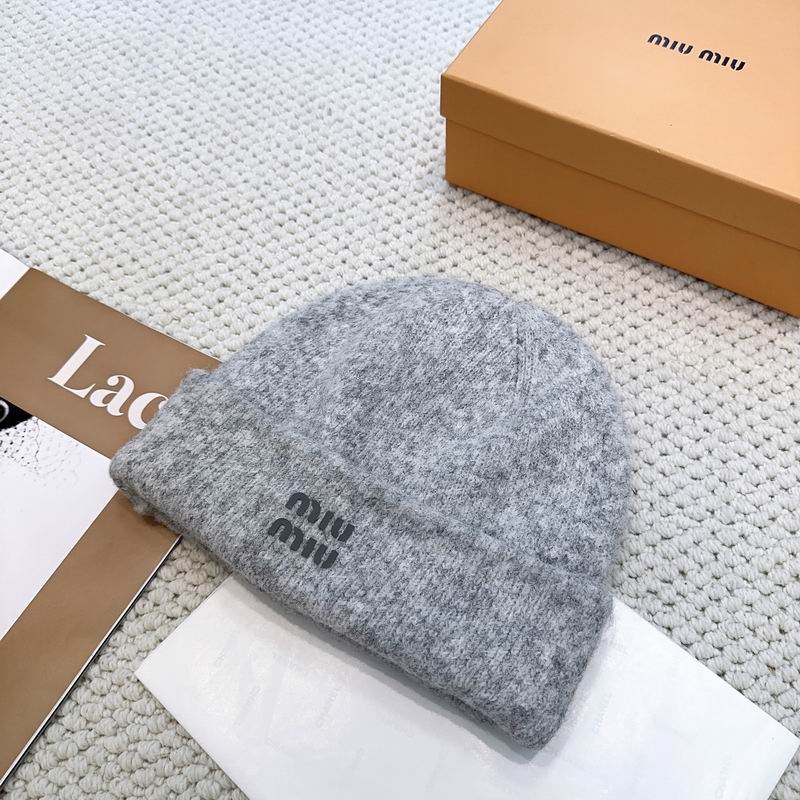 Miumiu hat dx (549)