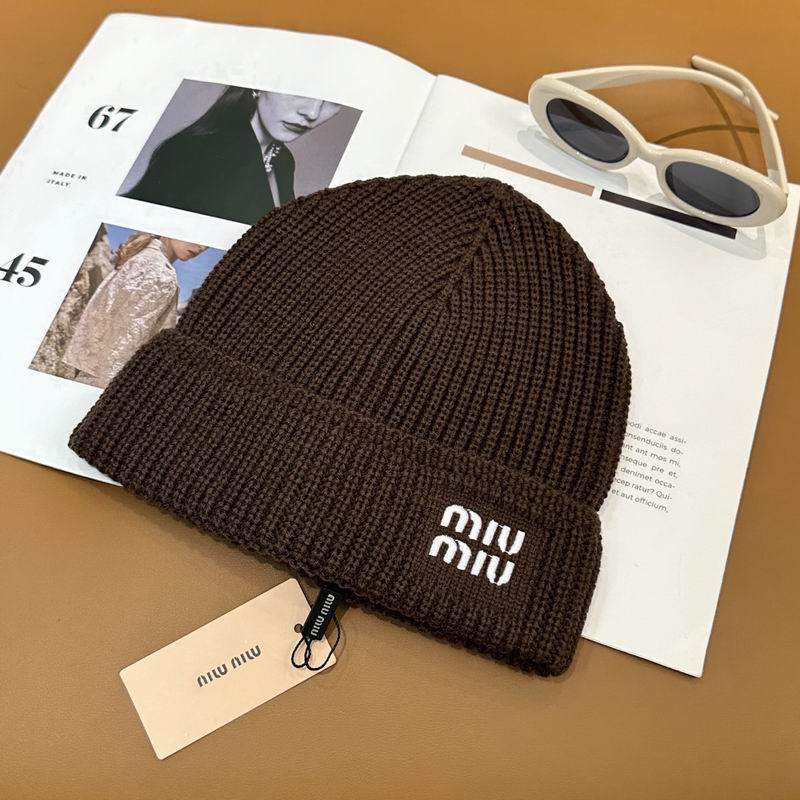 Miumiu hat dx (832)