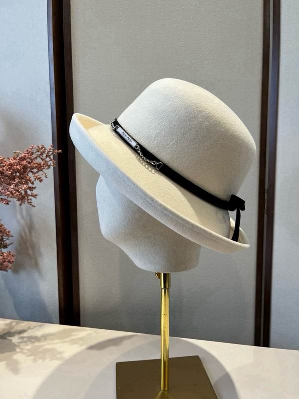 Miumiu top hat (985)