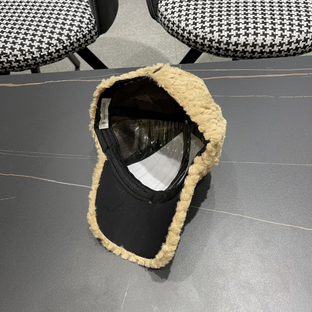 Moncler Cap (6)