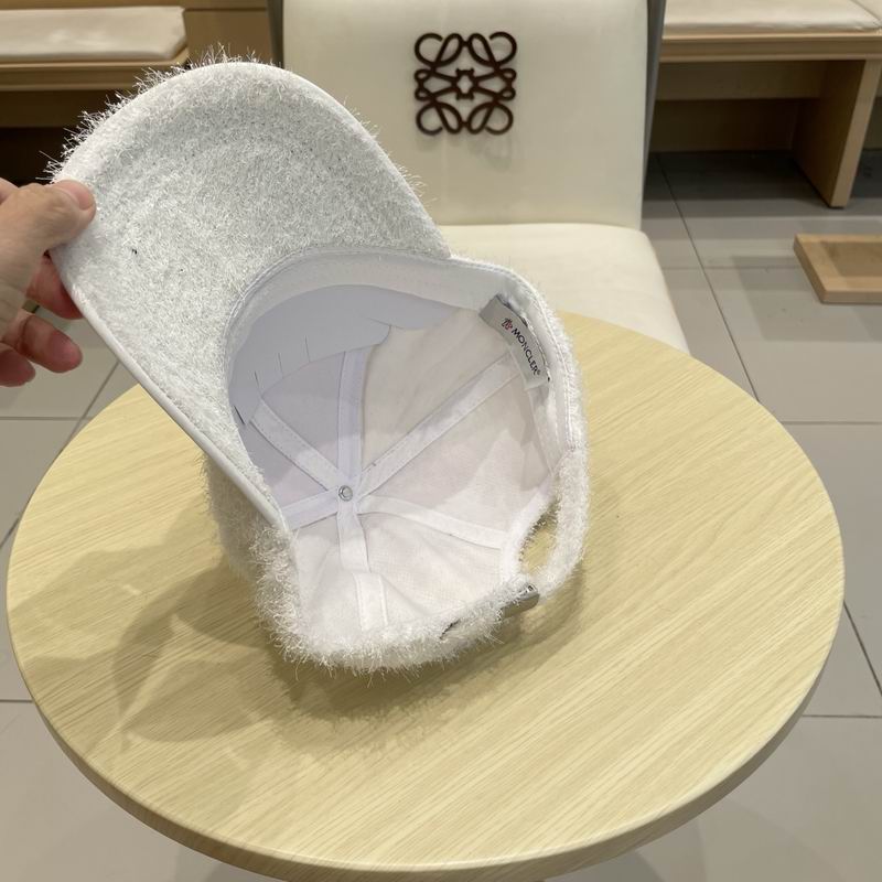 Moncler Cap (628)