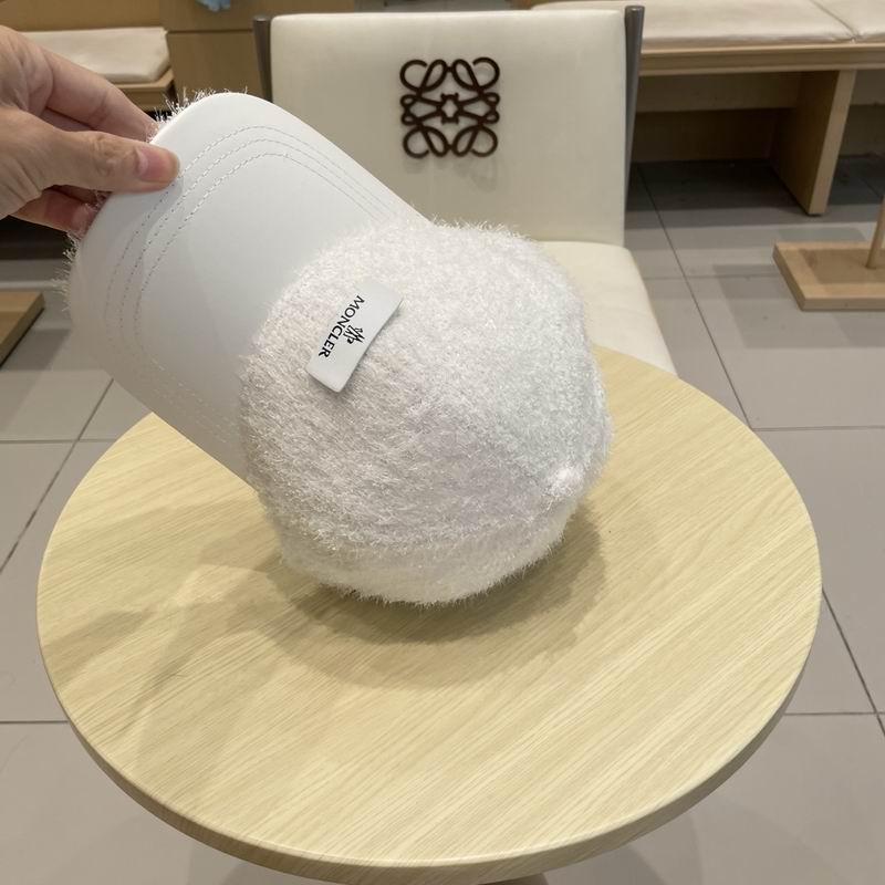 Moncler Cap (630)
