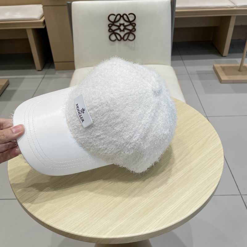 Moncler Cap (631)