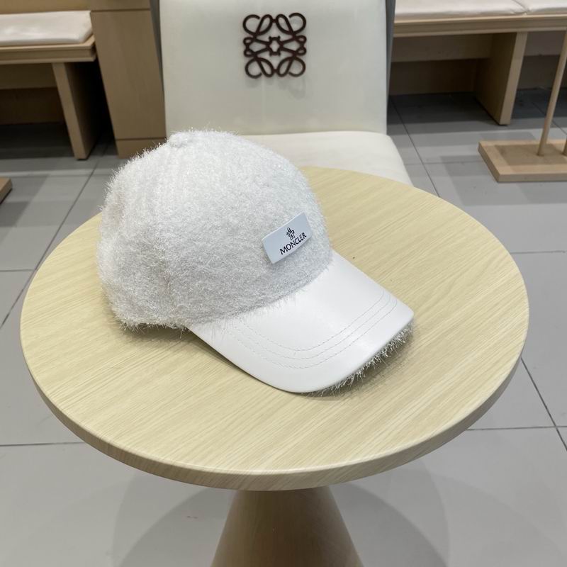 Moncler Cap (634)