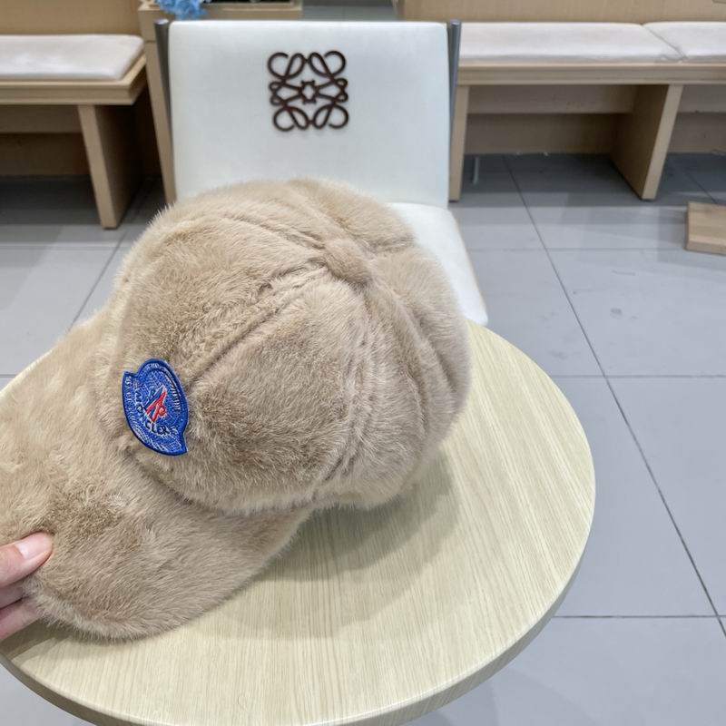 Moncler Cap (766)