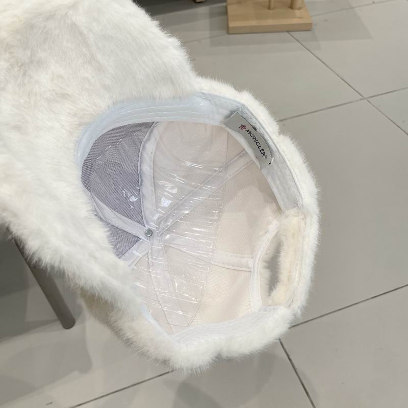 Moncler Cap (772)