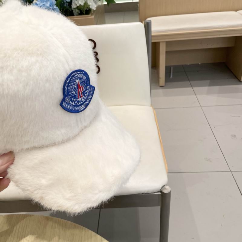 Moncler Cap (777)