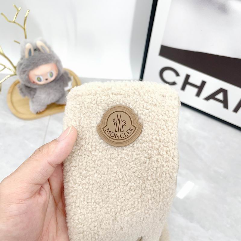 Moncler Gloves dx (198)