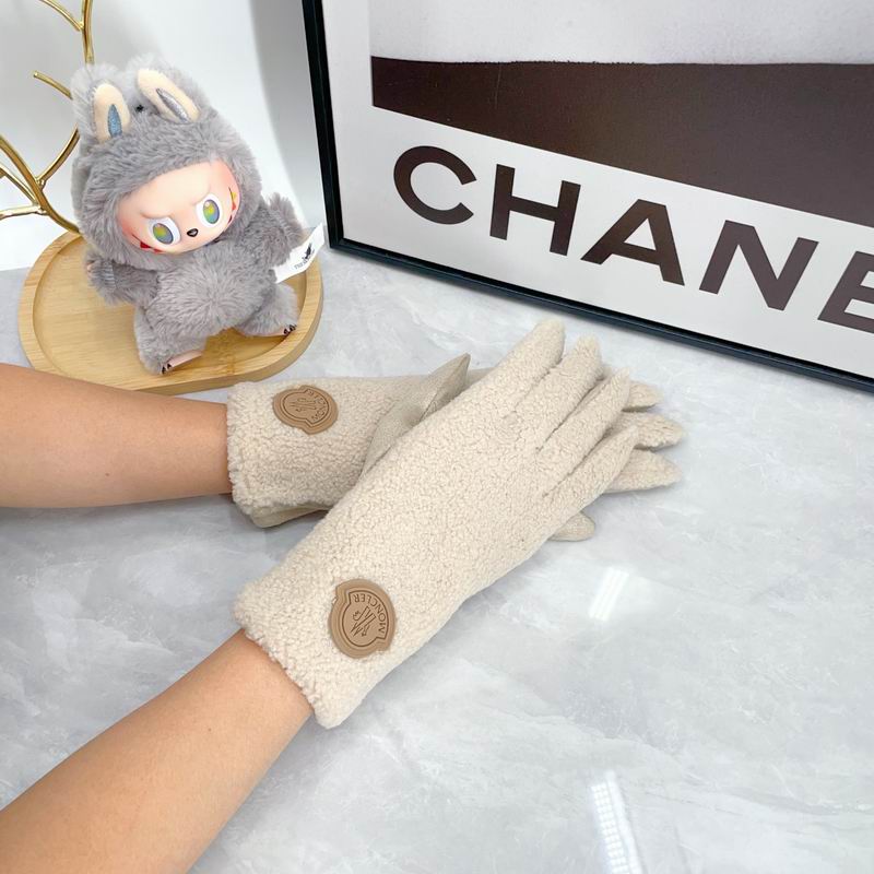 Moncler Gloves dx (204)