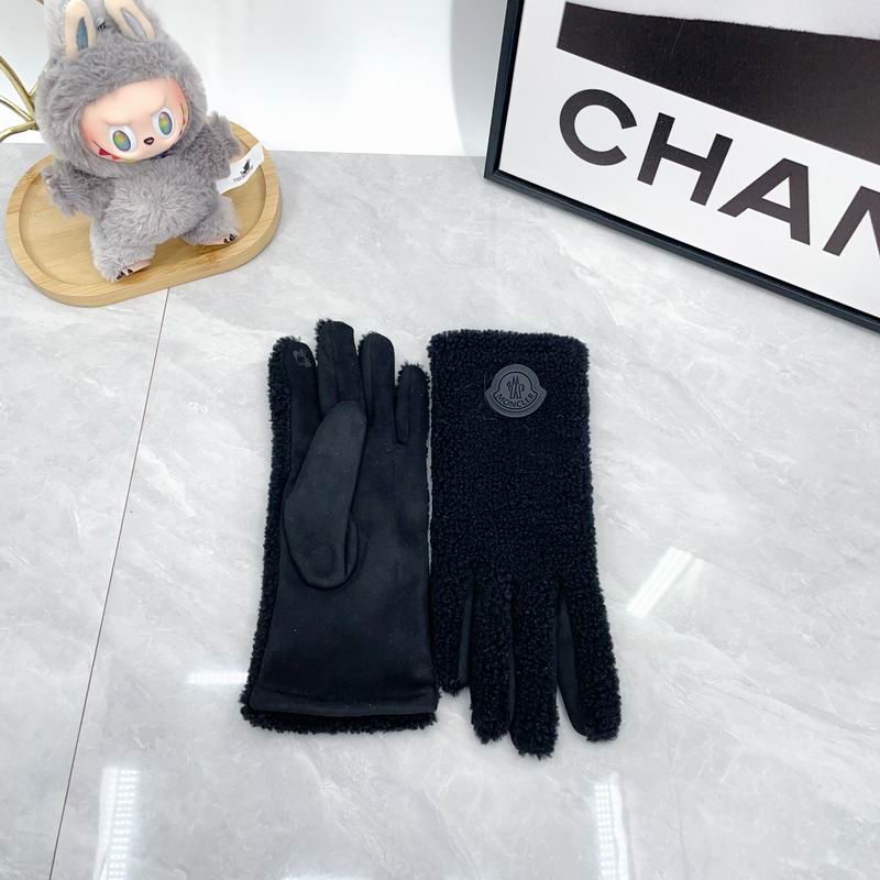 Moncler Gloves dx (206)