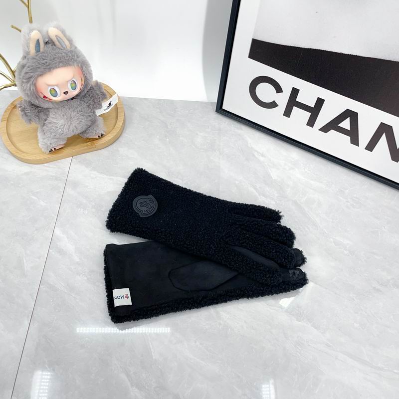 Moncler Gloves dx (208)