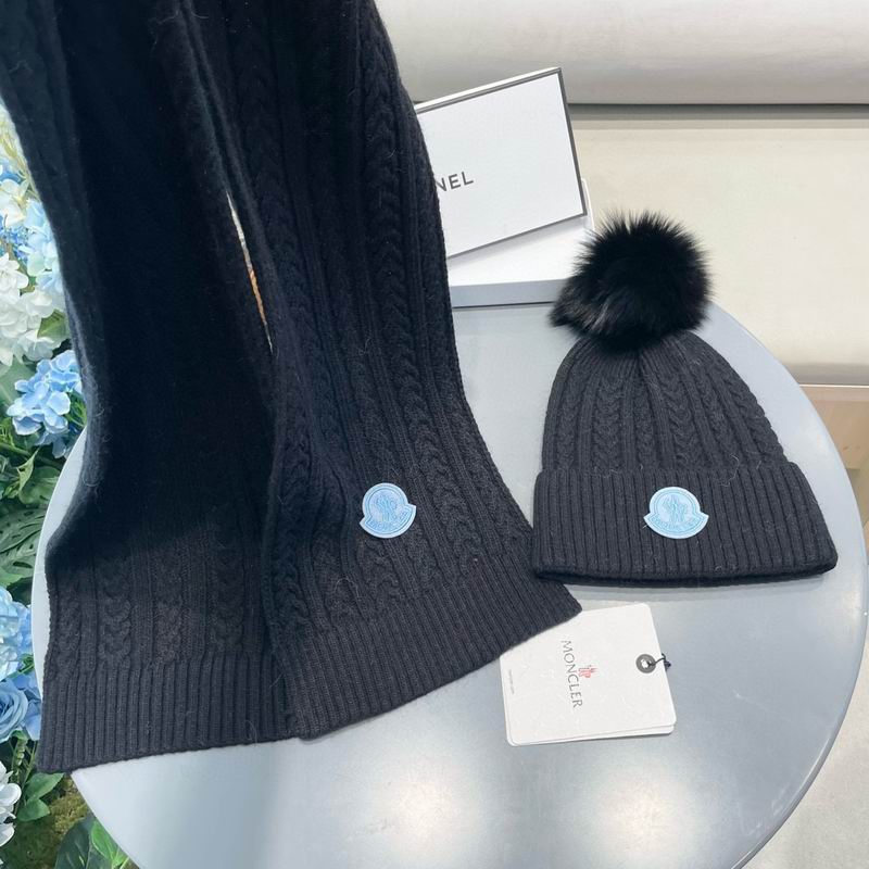 Moncler Scarf hat (102)