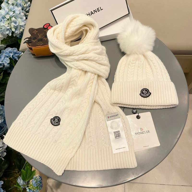 Moncler Scarf hat (114)