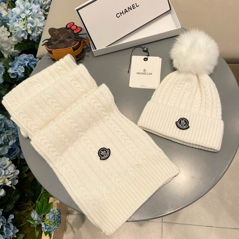 Moncler Scarf hat (118)