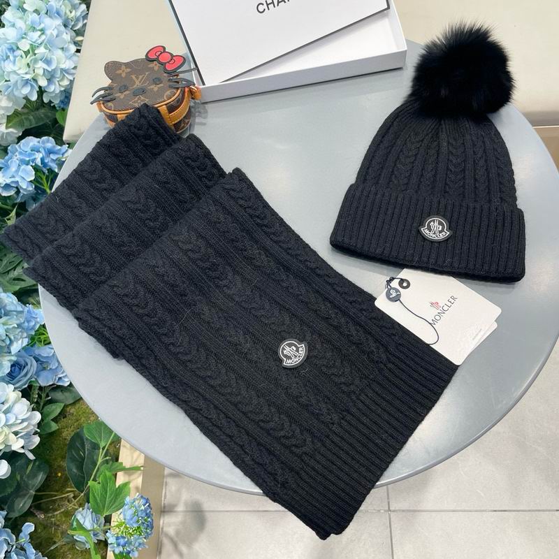 Moncler Scarf hat (127)