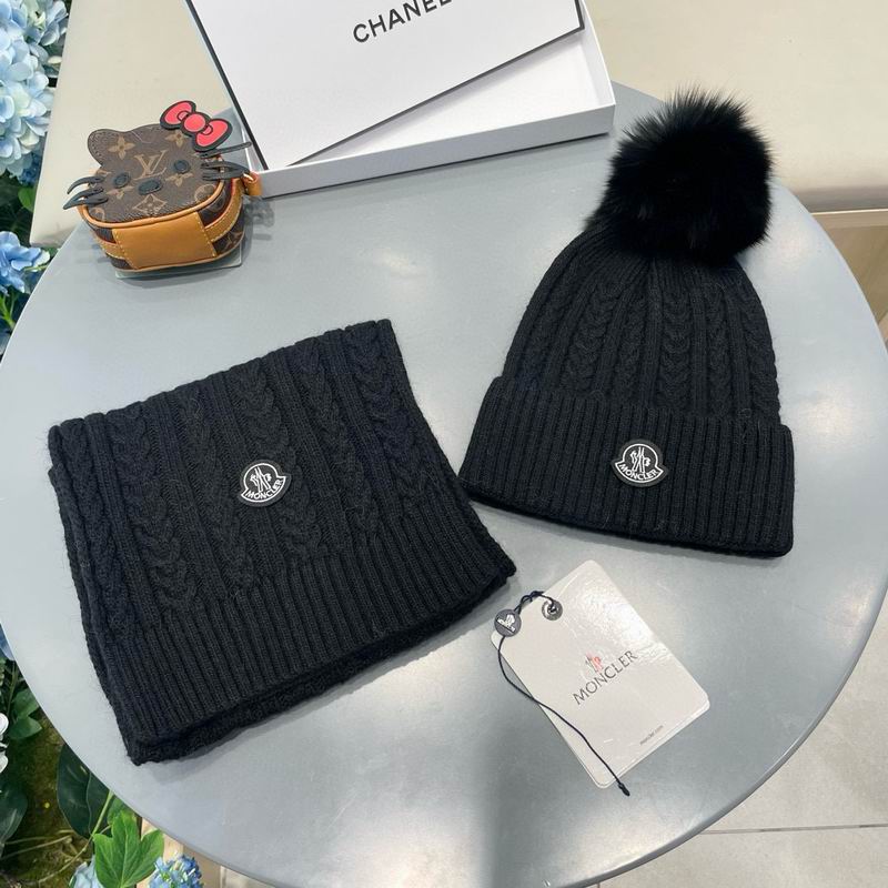 Moncler Scarf hat (128)