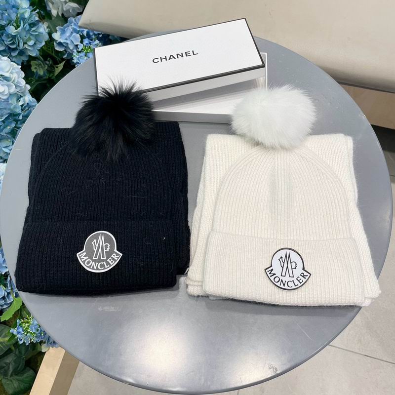 Moncler Scarf hat (264)