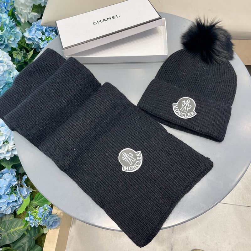Moncler Scarf hat (265)