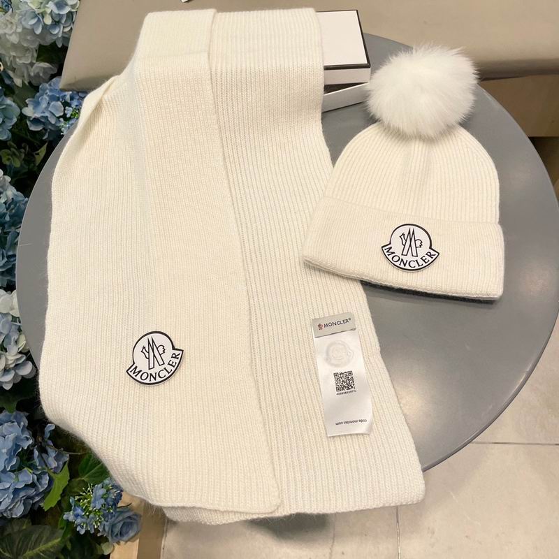 Moncler Scarf hat (274)