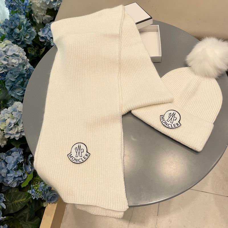 Moncler Scarf hat (276)