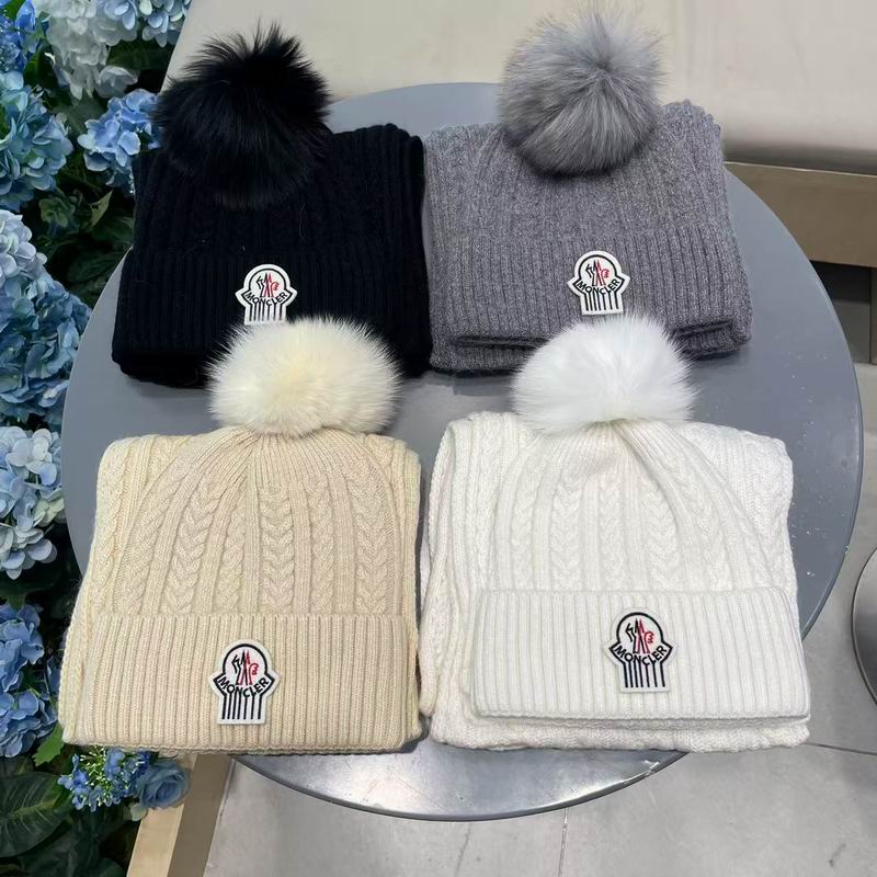 Moncler Scarf hat (310)