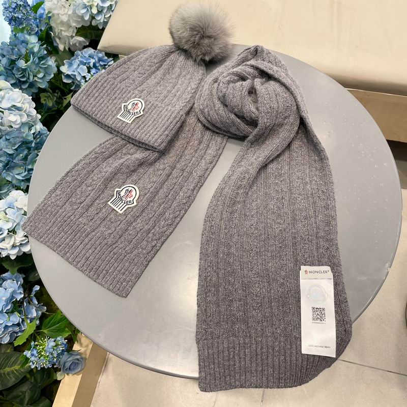 Moncler Scarf hat (311)