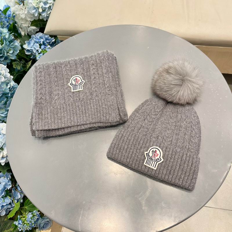 Moncler Scarf hat (314)