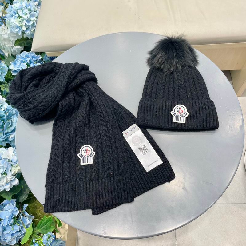 Moncler Scarf hat (320)