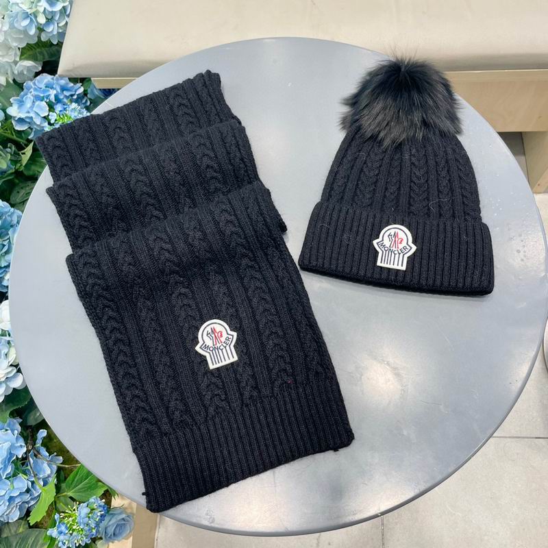 Moncler Scarf hat (323)