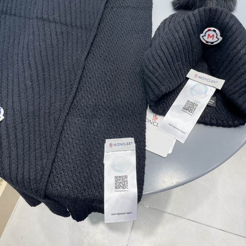 Moncler Scarf hat (391)