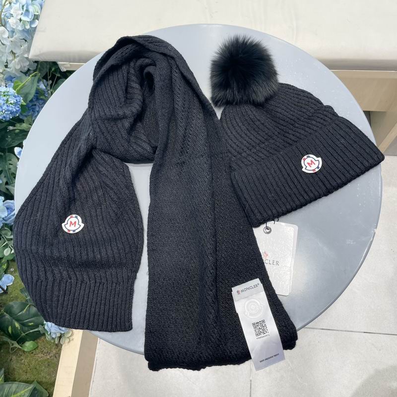 Moncler Scarf hat (393)