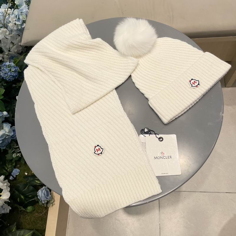 Moncler Scarf hat (405)