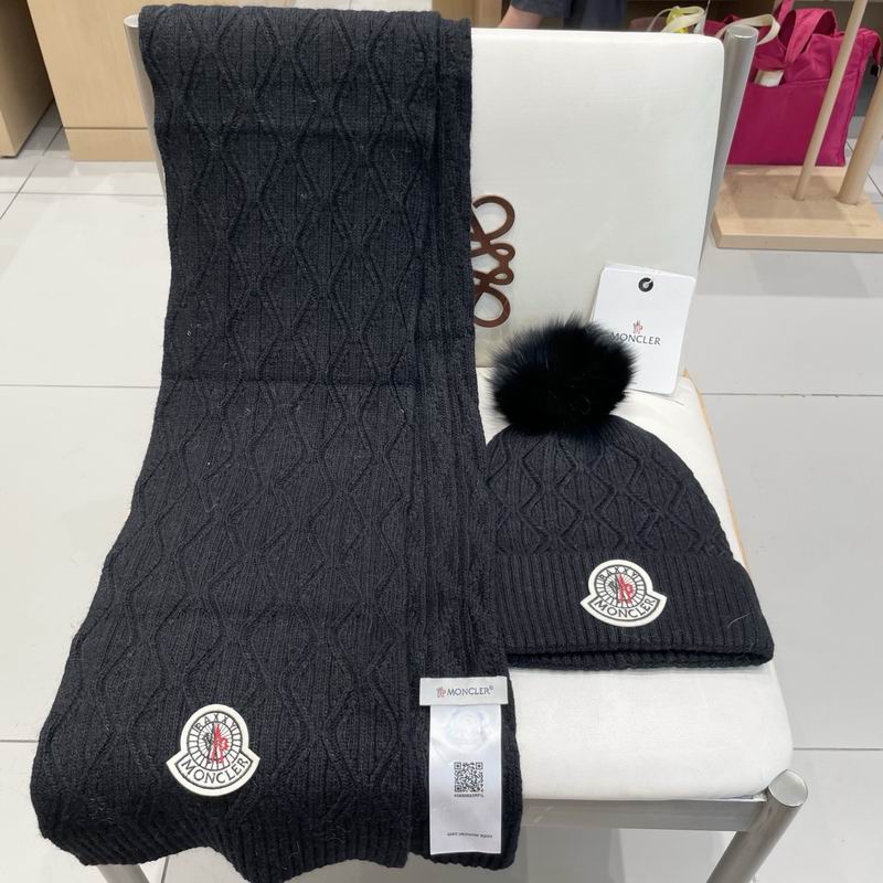 Moncler Scarf hat (454)