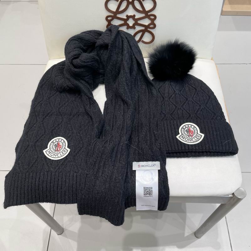 Moncler Scarf hat (455)