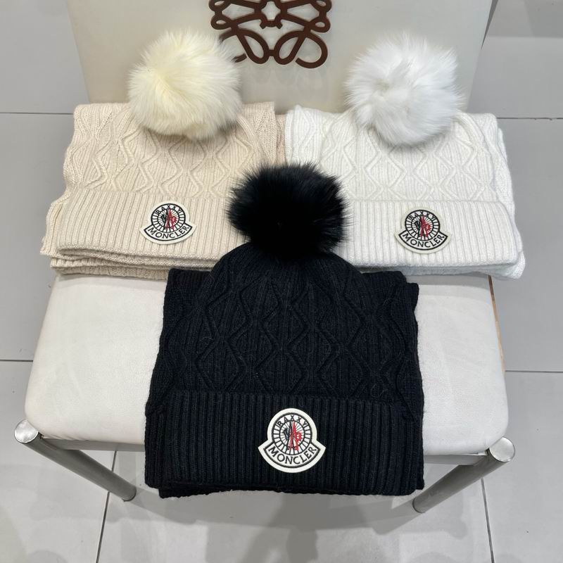 Moncler Scarf hat (456)