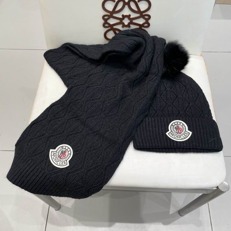 Moncler Scarf hat (458)
