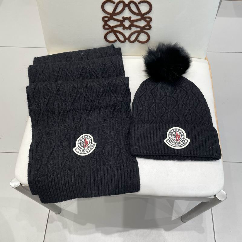 Moncler Scarf hat (459)