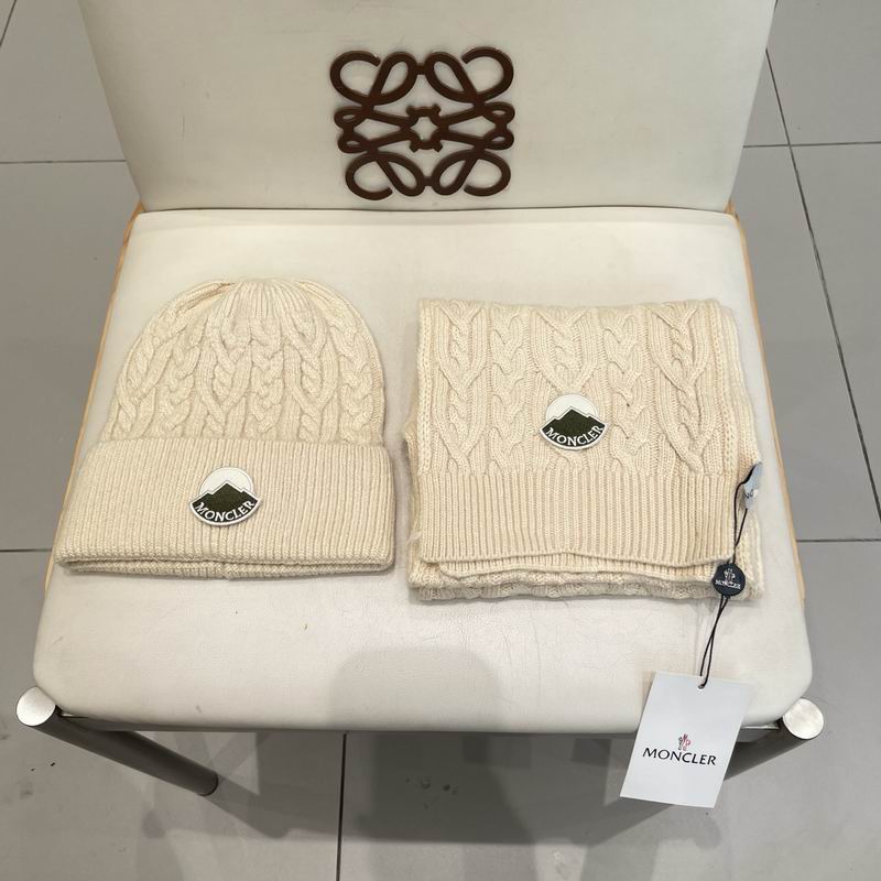 Moncler Scarf hat (46)