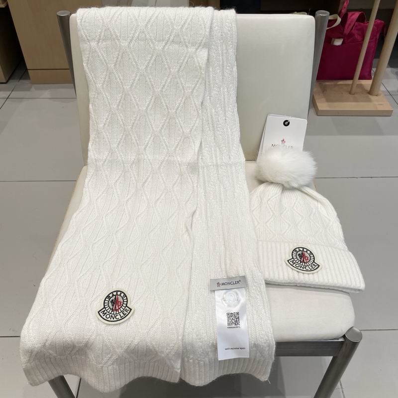 Moncler Scarf hat (463)