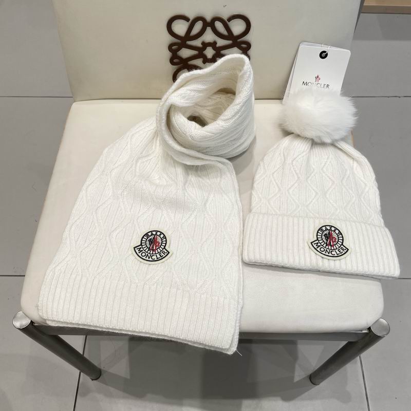 Moncler Scarf hat (467)