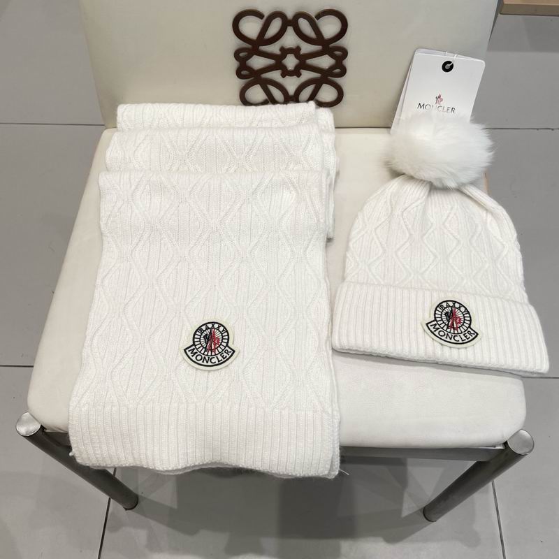 Moncler Scarf hat (468)