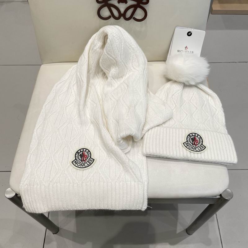 Moncler Scarf hat (469)