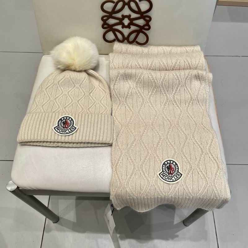 Moncler Scarf hat (477)
