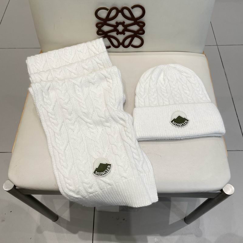 Moncler Scarf hat (53)