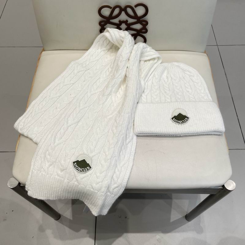 Moncler Scarf hat (54)